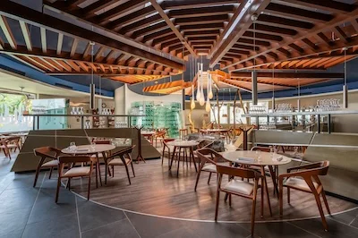 https://www.palmarbeachresortandspa.com/galleries/Restaurants/Restaurante Cocina de Autor.webp